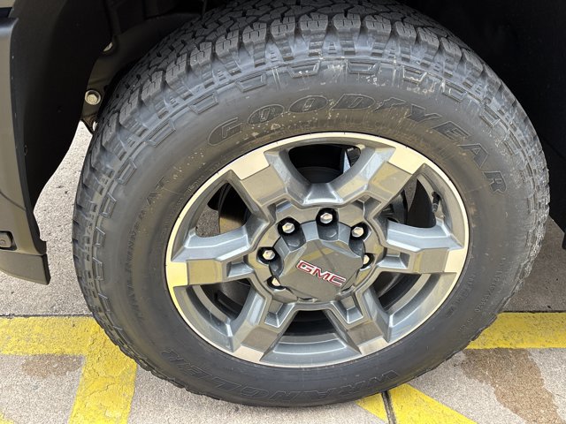 New 2026 GMC Sierra 2500 SLT w/ SLT Premium Package AWD/4WD image 11