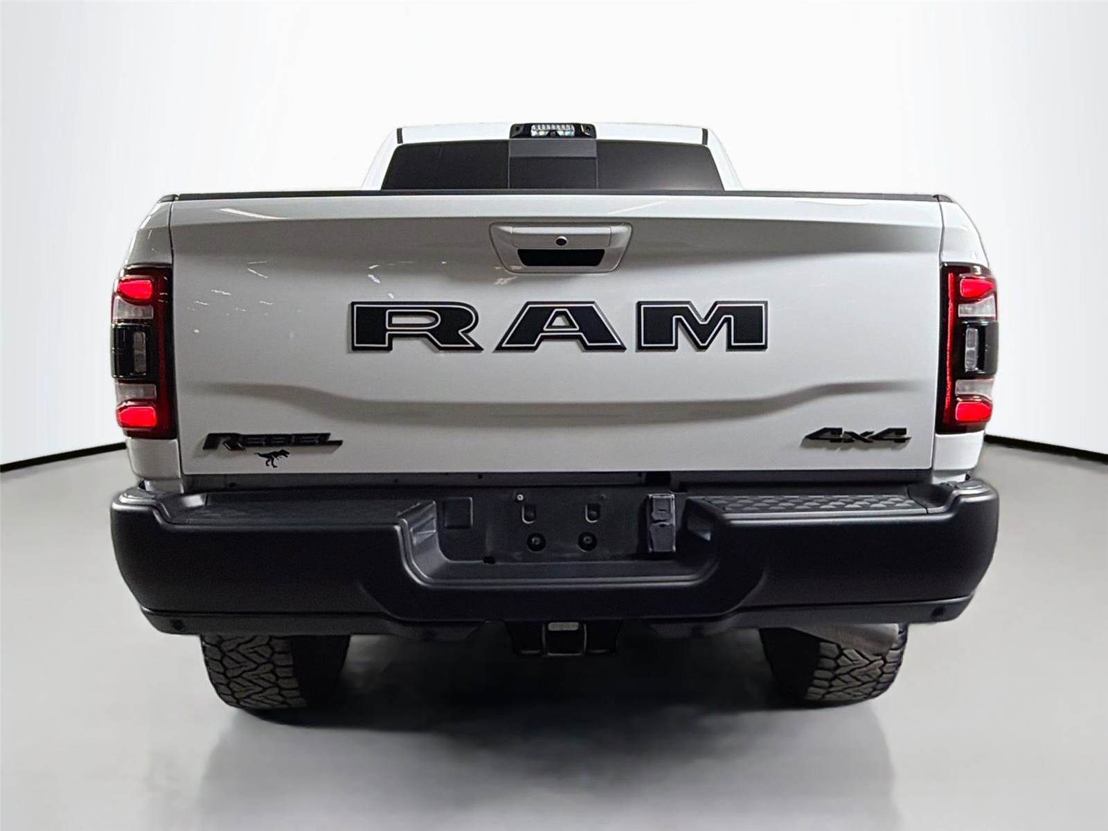 Used 2024 RAM 2500 Rebel w/ Towing Technology Group AWD/4WD image 7