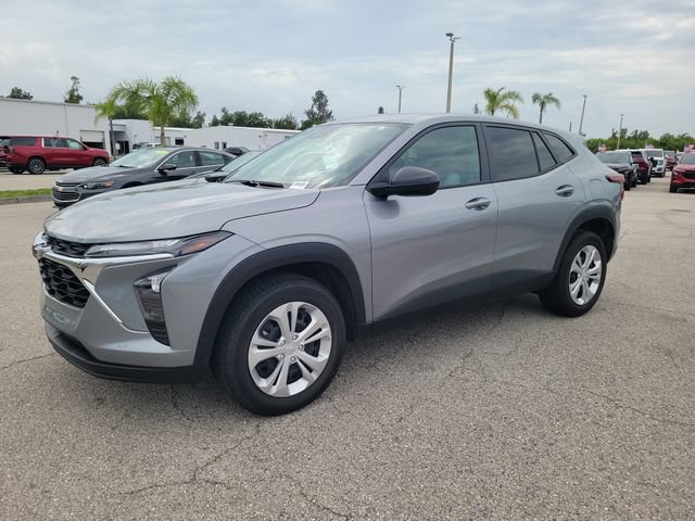 Used 2026 Chevrolet Trax LS FWD video 2