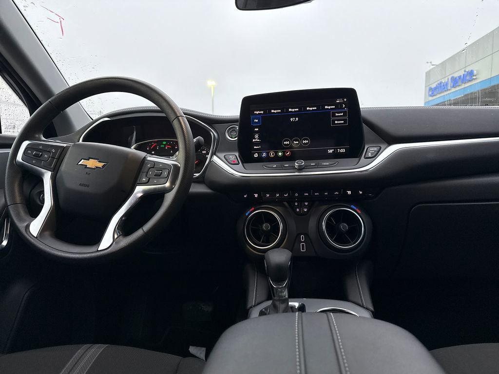Used 2025 Chevrolet Blazer LT image 15