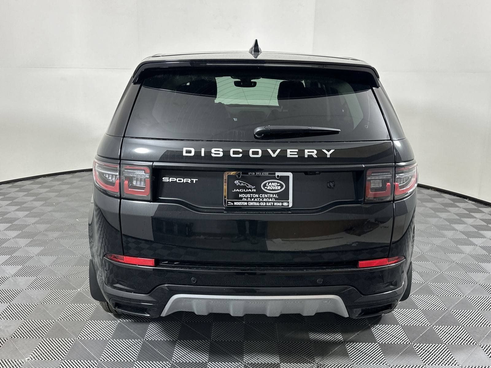 Used 2025 Land Rover Discovery Sport S AWD/4WD image 8