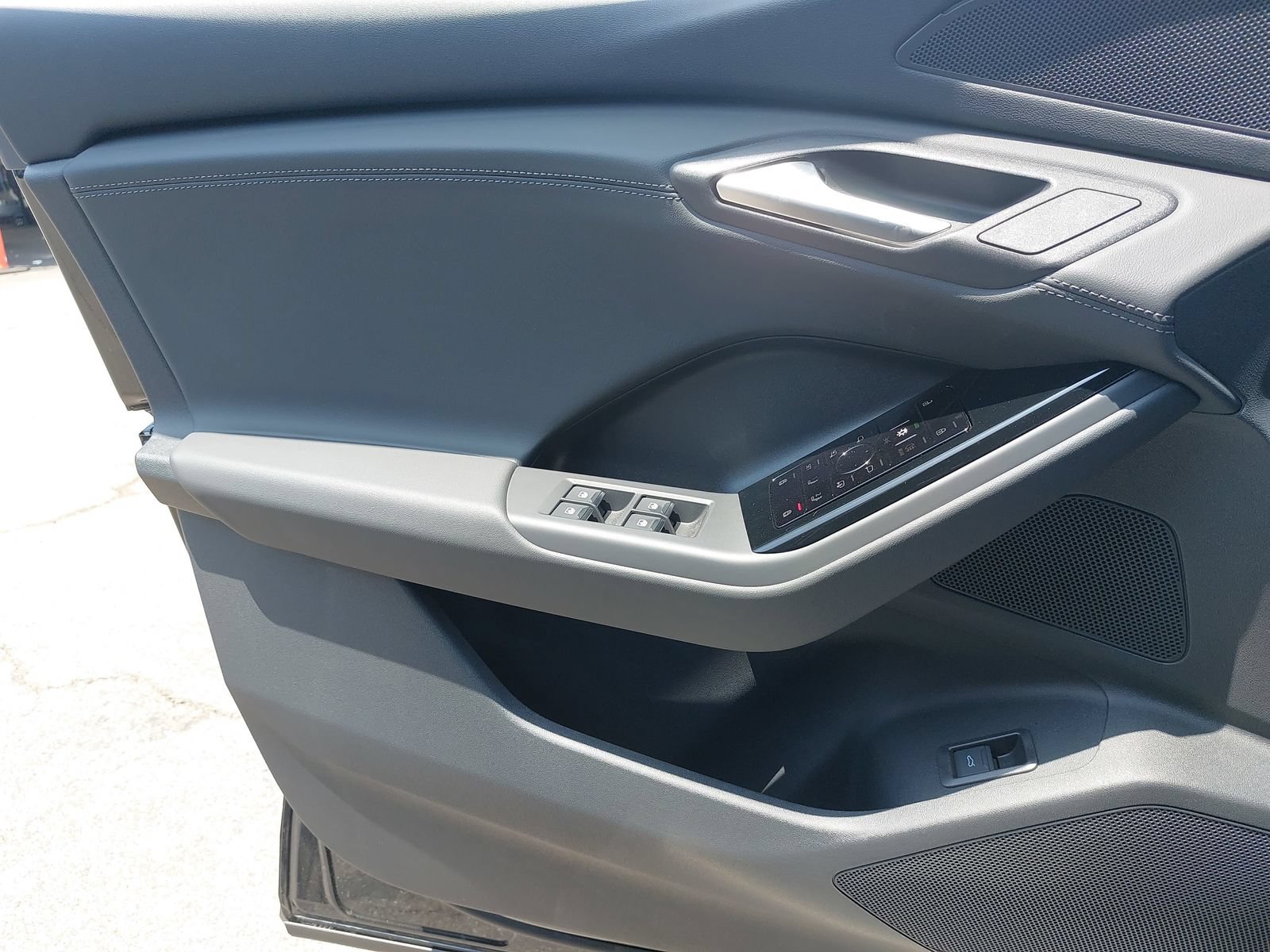 New 2027 Audi Q6 e-tron Premium AWD/4WD image 29