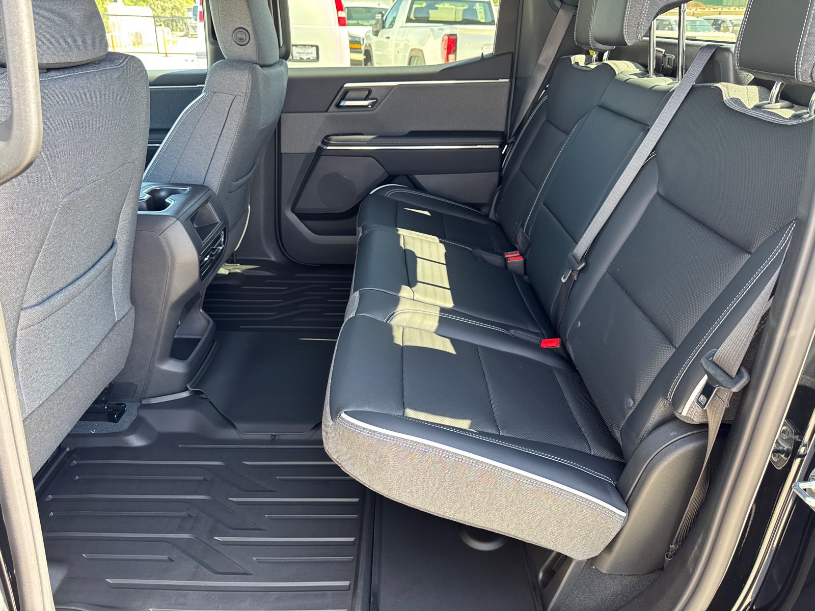 Used 2026 GMC Sierra EV Elevation AWD/4WD image 20