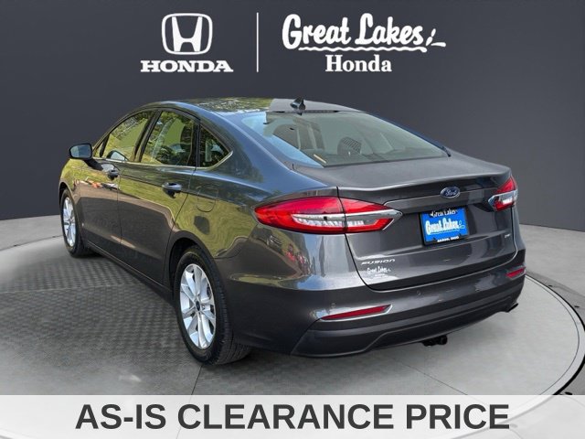 Used 2019 Ford Fusion SE FWD image 4