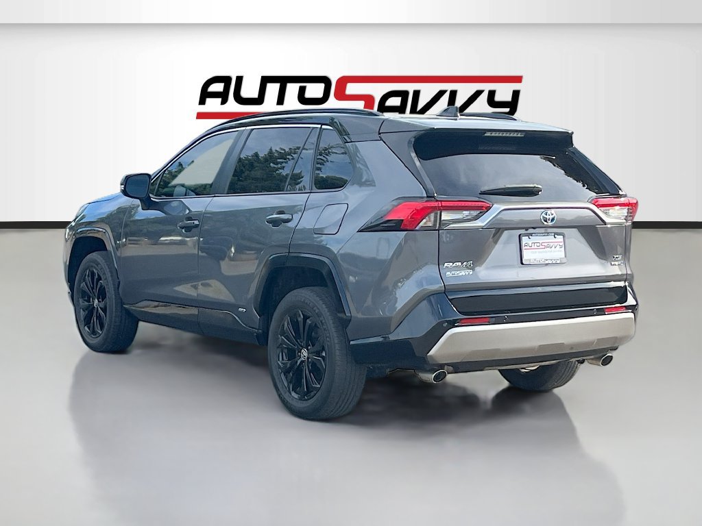 Used 2024 Toyota RAV4 XSE AWD/4WD image 5