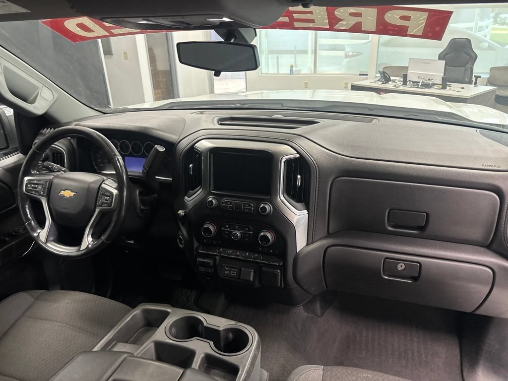 Used 2019 Chevrolet Silverado 1500 LT w/ All-Star Edition AWD/4WD image 17