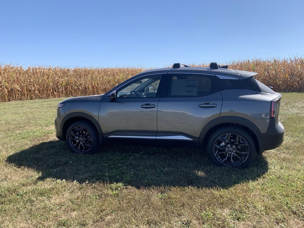 New 2026 Nissan Kicks SR w/ SR Premium Package image 8