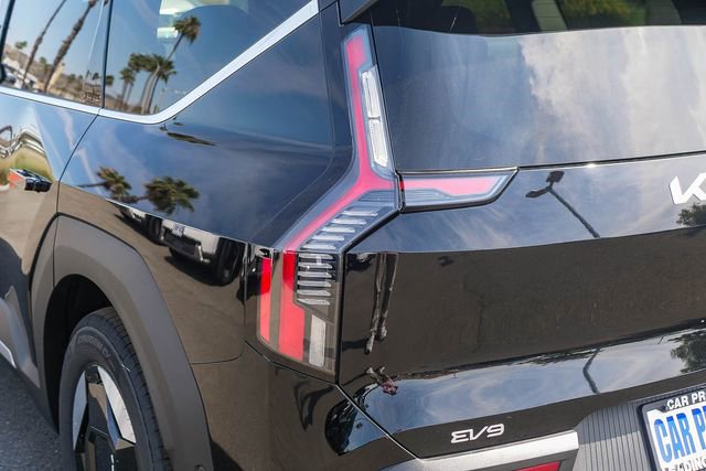 New 2026 Kia EV9 Wind AWD/4WD image 8