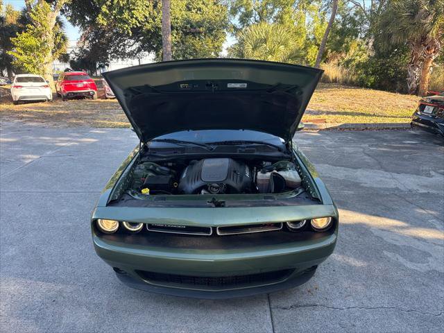 Used 2018 Dodge Challenger R/T w/ Performance Handling Group image 24