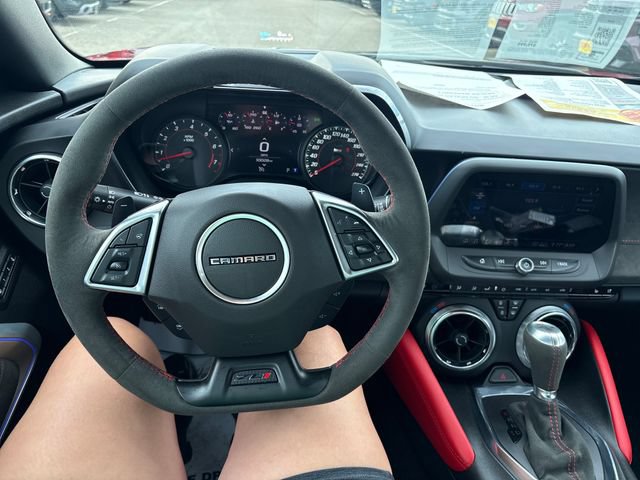 Used 2020 Chevrolet Camaro ZL1 RWD image 12