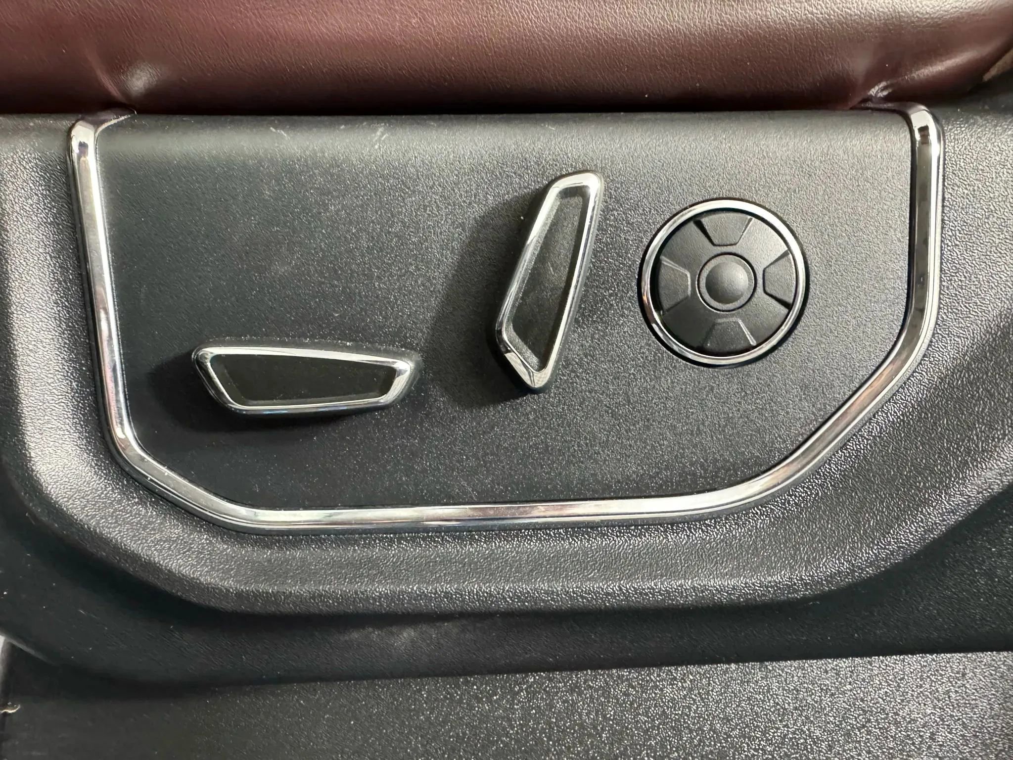 Used 2017 Ford F250 Platinum w/ Platinum Ultimate Package image 33