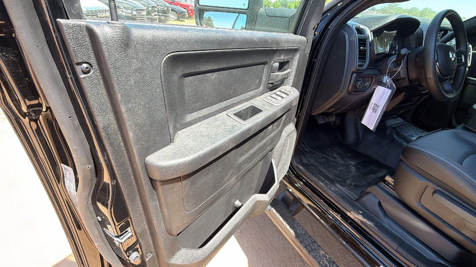 New 2026 RAM 5500 Tradesman w/ Chrome Appearance Group AWD/4WD image 14
