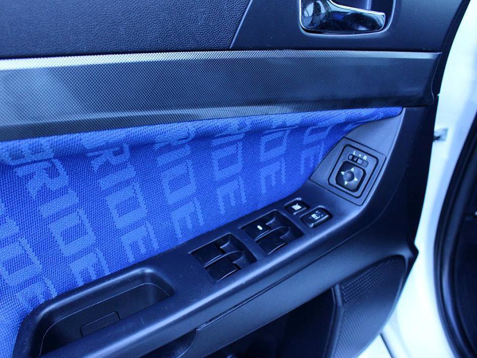 Used 2008 Mitsubishi Lancer Evolution GSR image 9