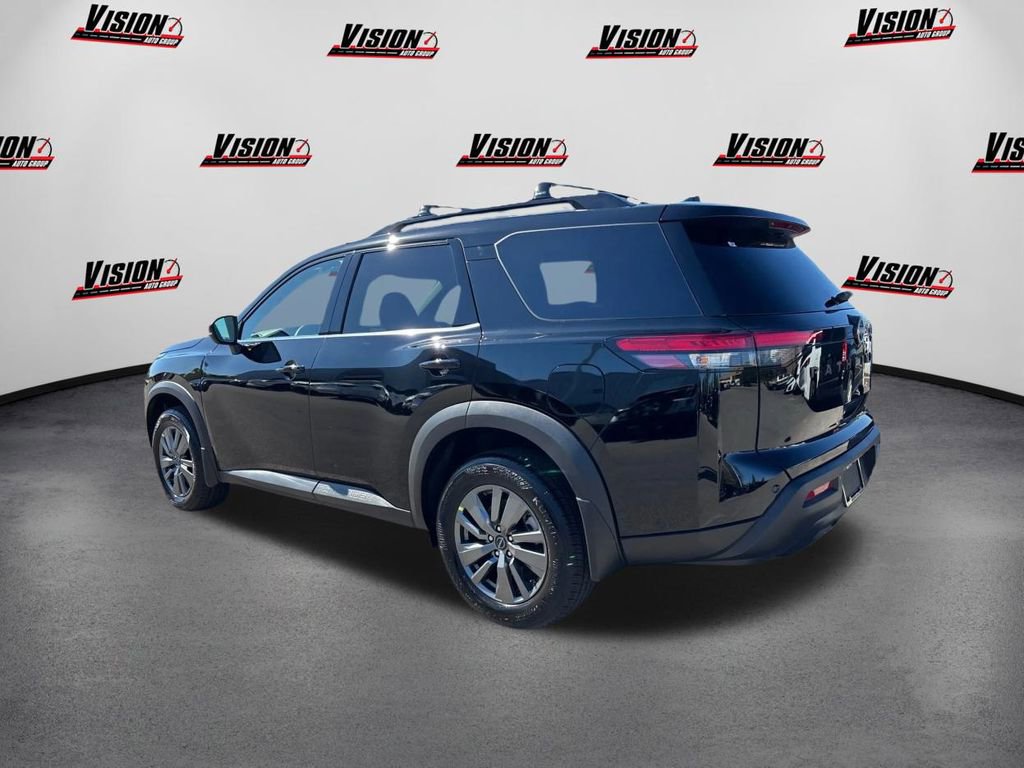 New 2025 Nissan Pathfinder SV w/ Black Appearance Package image 7