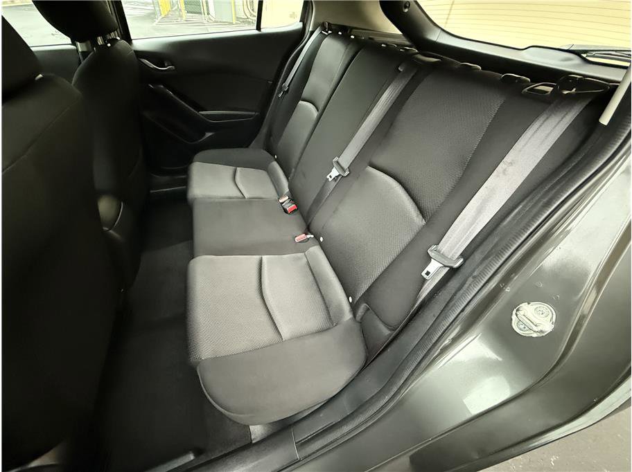 Used 2017 MAZDA MAZDA3 Sport image 19