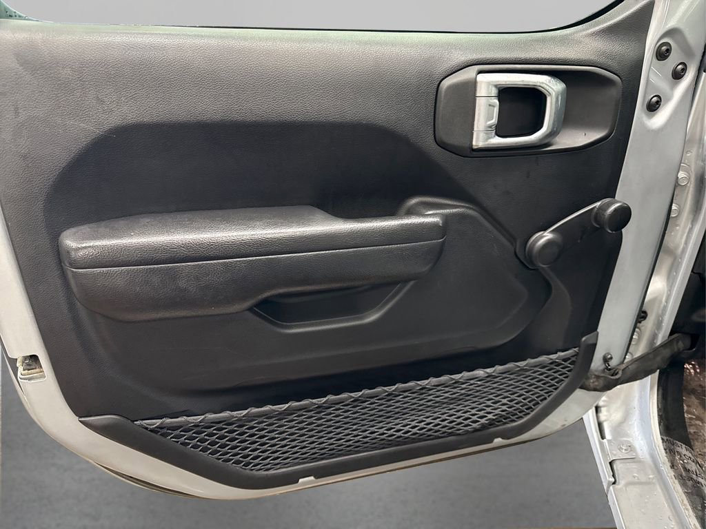 Used 2022 Jeep Wrangler Unlimited Sport image 23