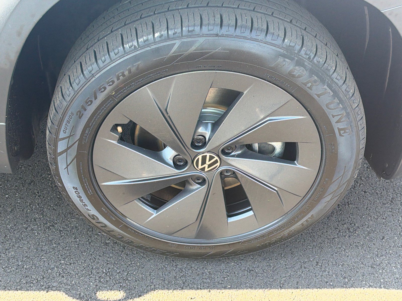 Used 2025 Volkswagen Taos S FWD image 12
