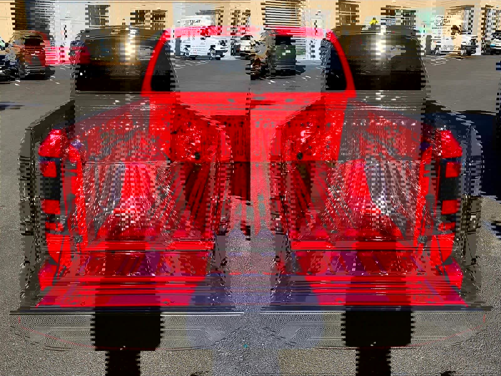 Used 2025 Nissan Frontier SV image 30