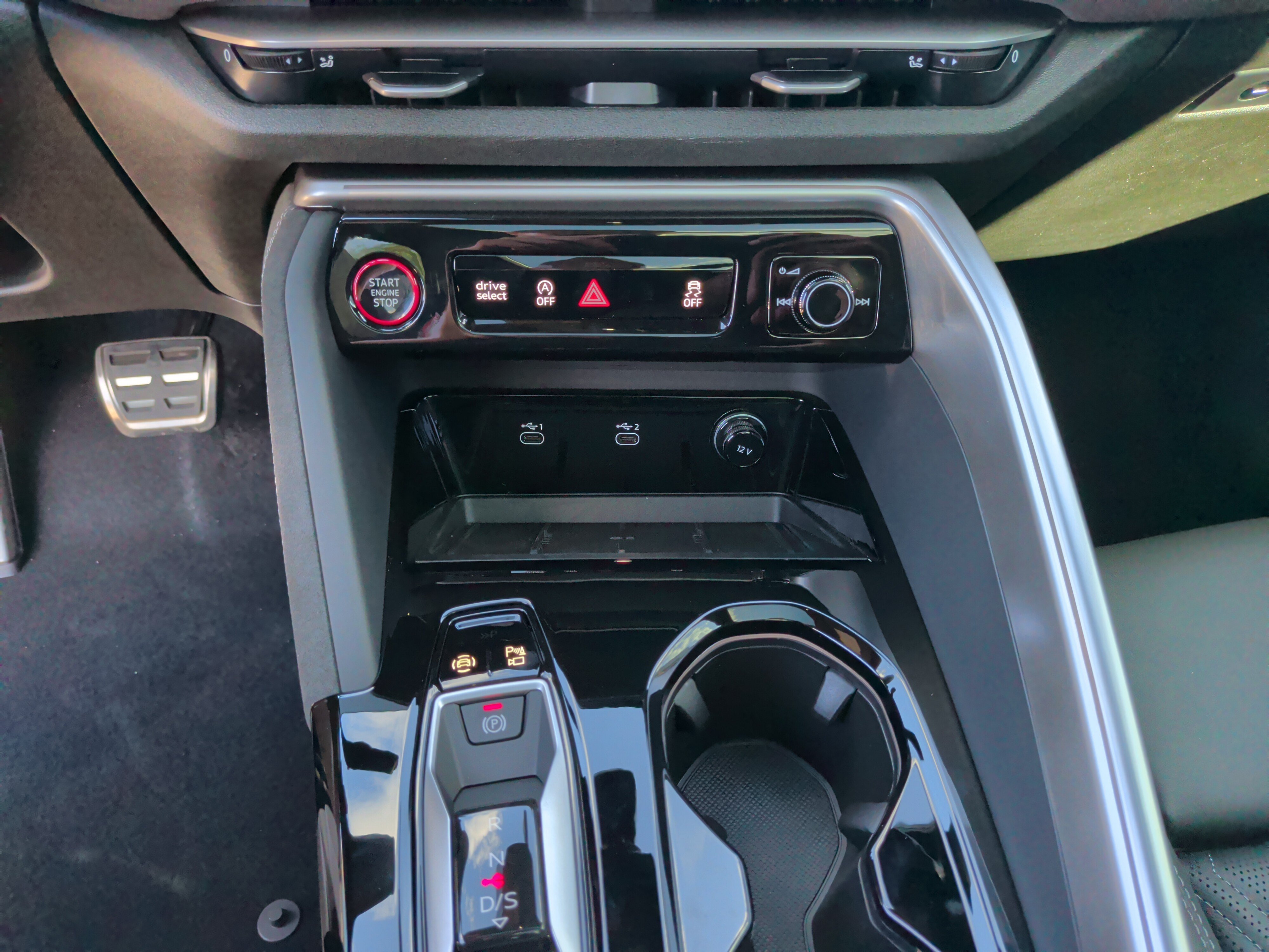 New 2026 Audi SQ5 Prestige AWD/4WD image 31