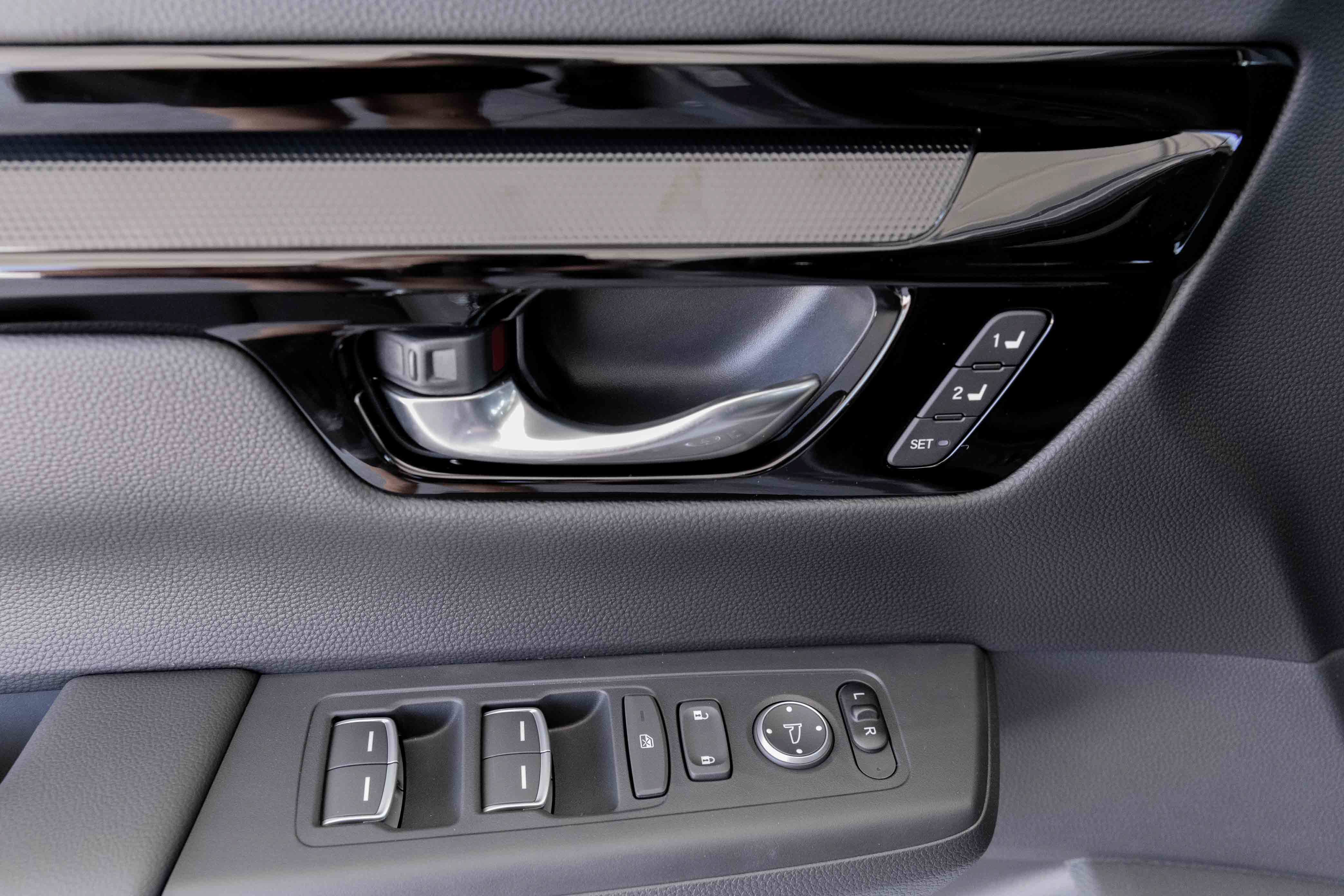 New 2027 Honda CR-V Sport Touring image 6