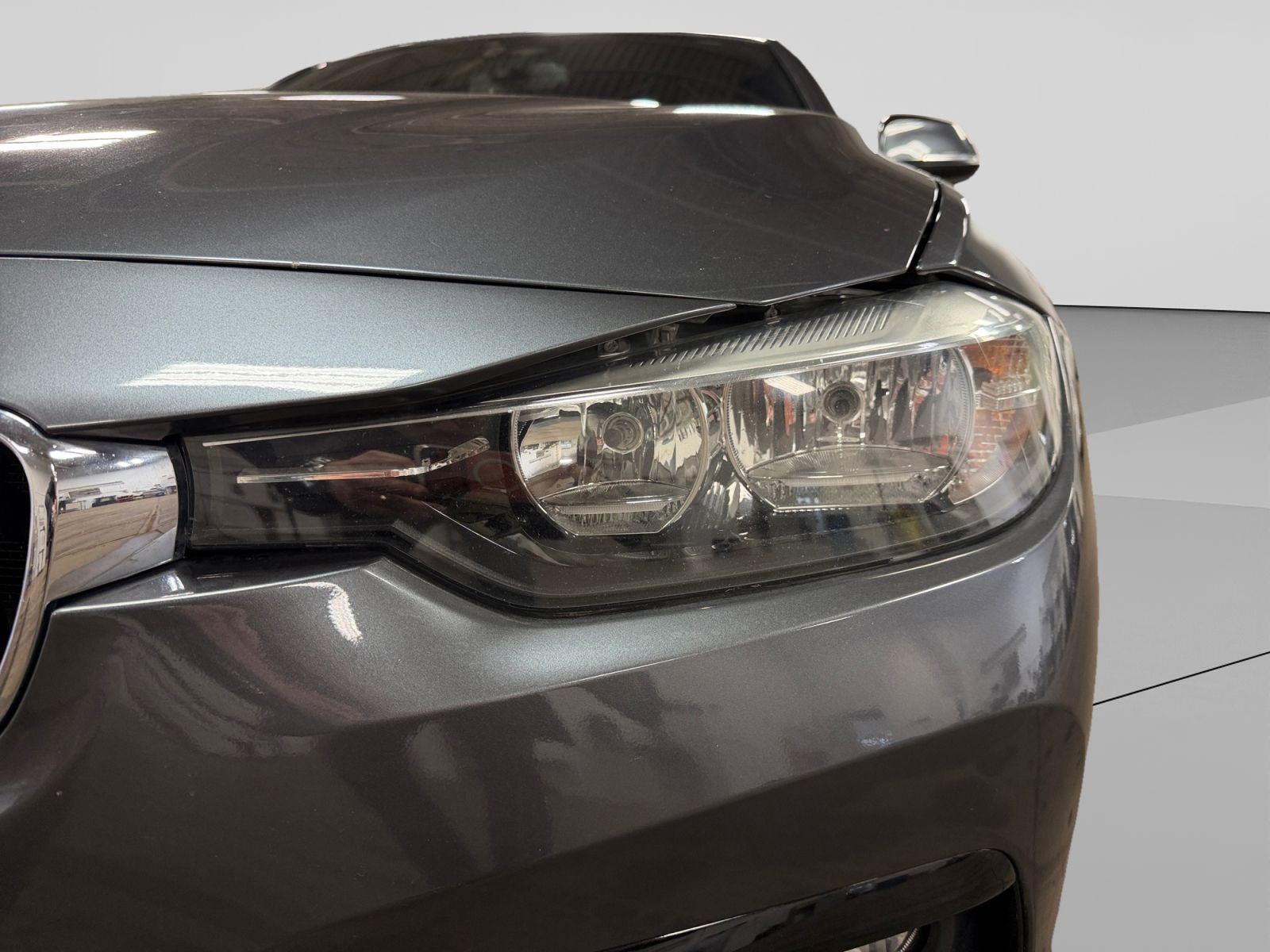 Used 2017 BMW 330i Sedan image 44