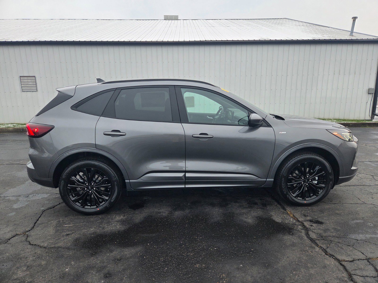 New 2026 Ford Escape ST-Line Elite w/ Premium Technology Package AWD/4WD image 9
