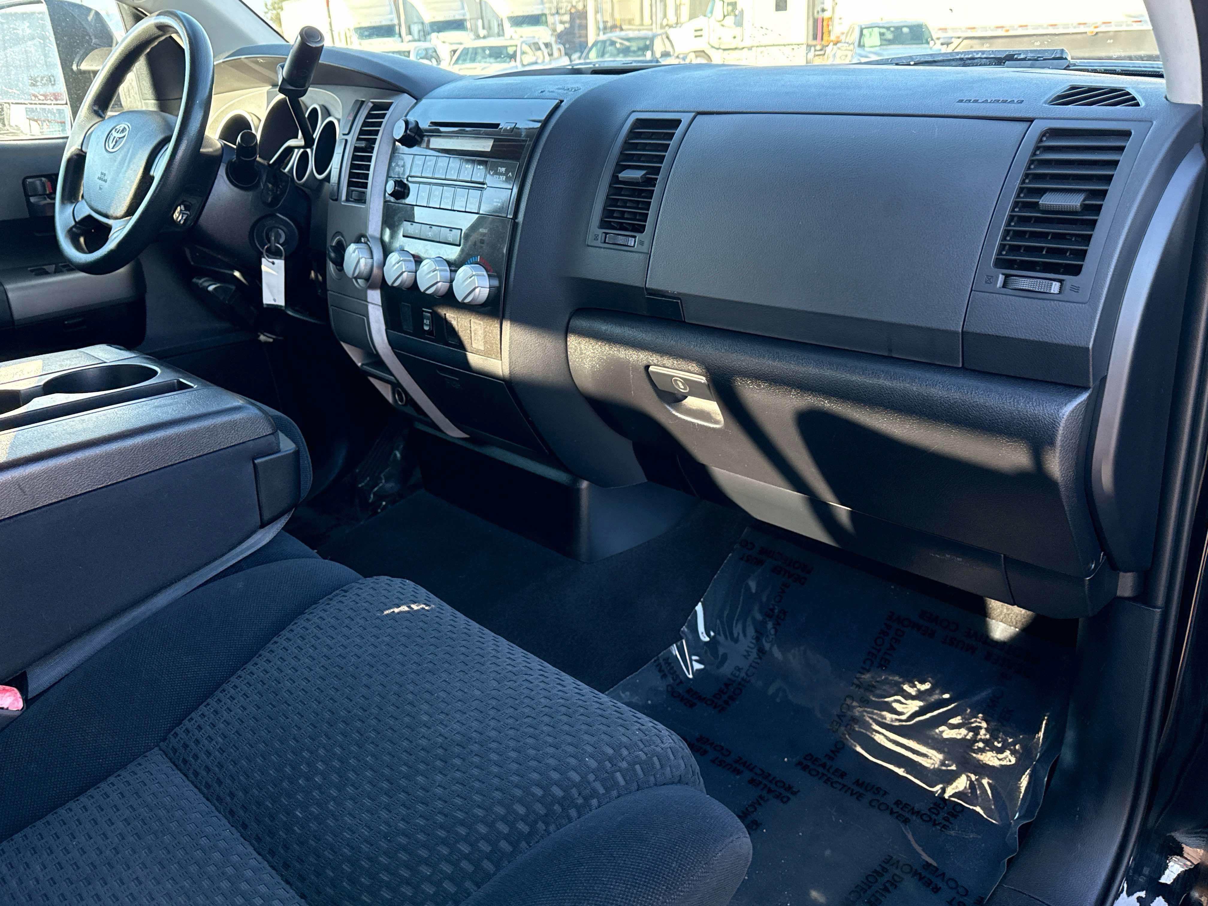 Used 2010 Toyota Tundra 4x4 Double Cab image 18
