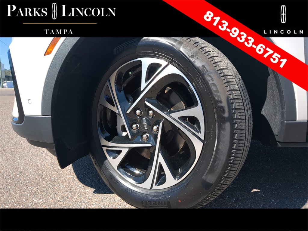 Used 2024 Lincoln Nautilus Premier w/ Jet Appearance Package image 32