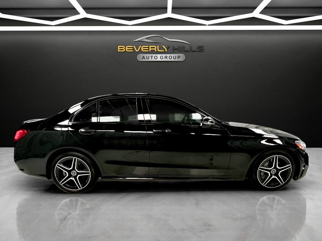 Used 2019 Mercedes-Benz C 300 4MATIC Sedan image 6