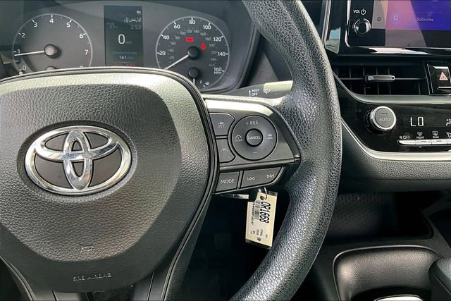 Used 2024 Toyota Corolla LE image 11