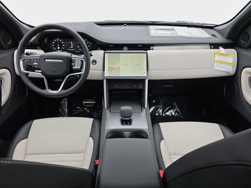 New 2026 Land Rover Discovery Sport Landmark AWD/4WD image 9