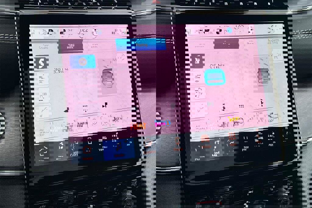 New 2025 Jeep Grand Cherokee L Limited image 19