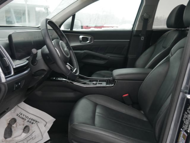 Used 2025 Kia Sorento SX image 36