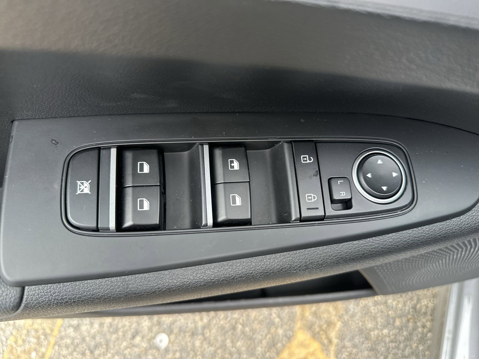 Certified 2024 Kia Forte LXS FWD image 15