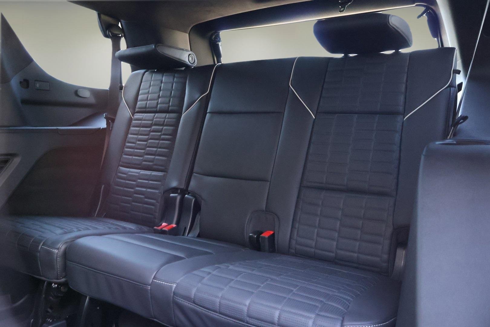 Used 2025 Cadillac Escalade Sport Platinum w/ LPO, ONYX Package image 14