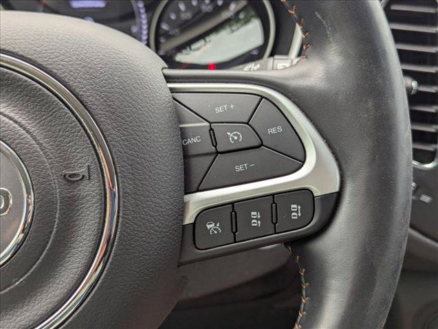 Used 2020 Jeep Compass Latitude AWD/4WD image 12