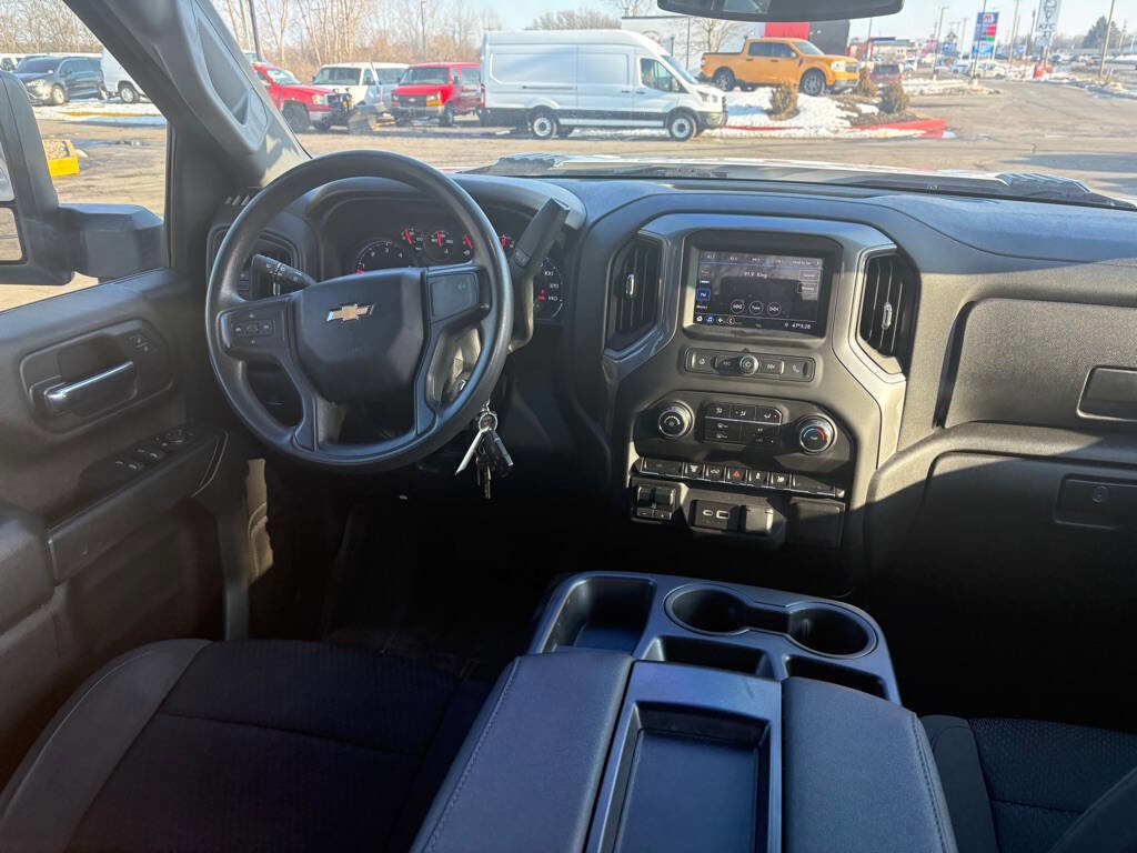 Used 2023 Chevrolet Silverado 2500 Custom w/ Custom Value Package image 10