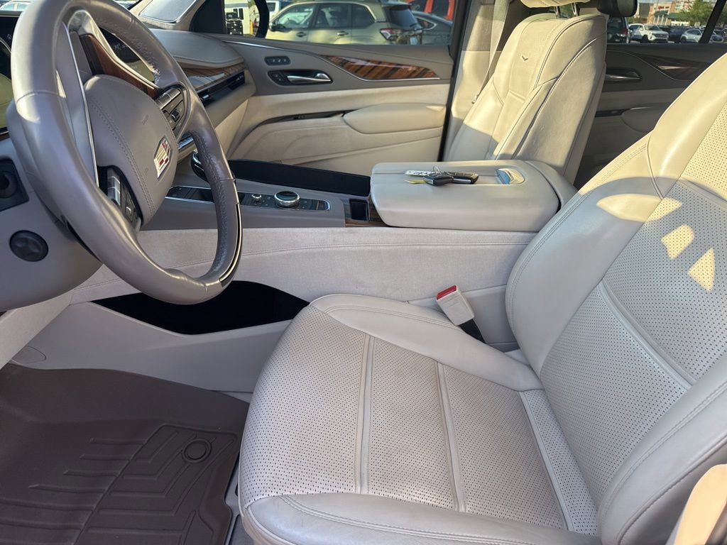 Used 2021 Cadillac Escalade Premium Luxury Platinum AWD/4WD image 14