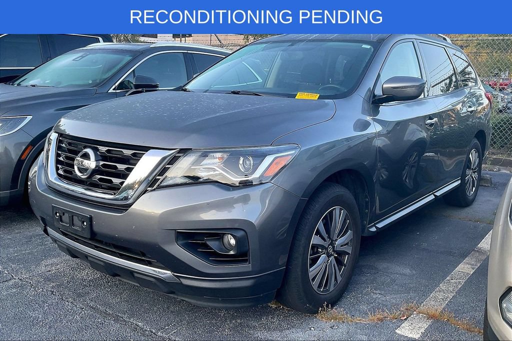 Used 2019 Nissan Pathfinder SV AWD/4WD image 2