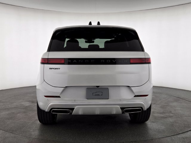New 2026 Land Rover Range Rover Sport Dynamic SE AWD/4WD image 8