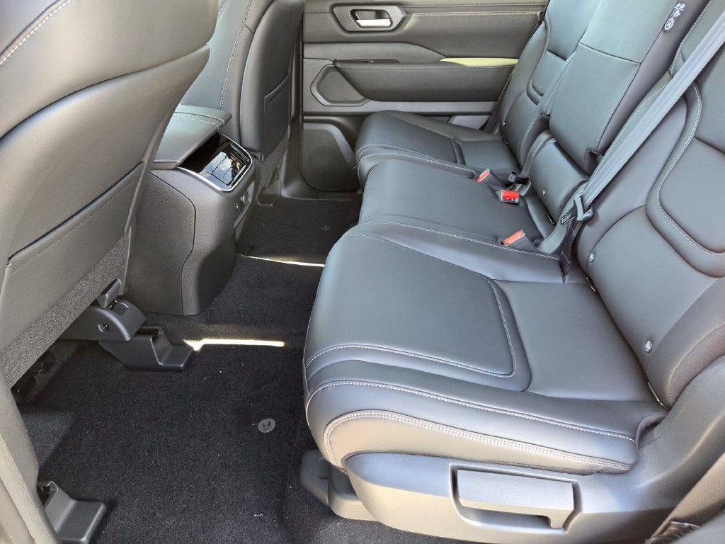 New 2026 Nissan Armada SV RWD image 8