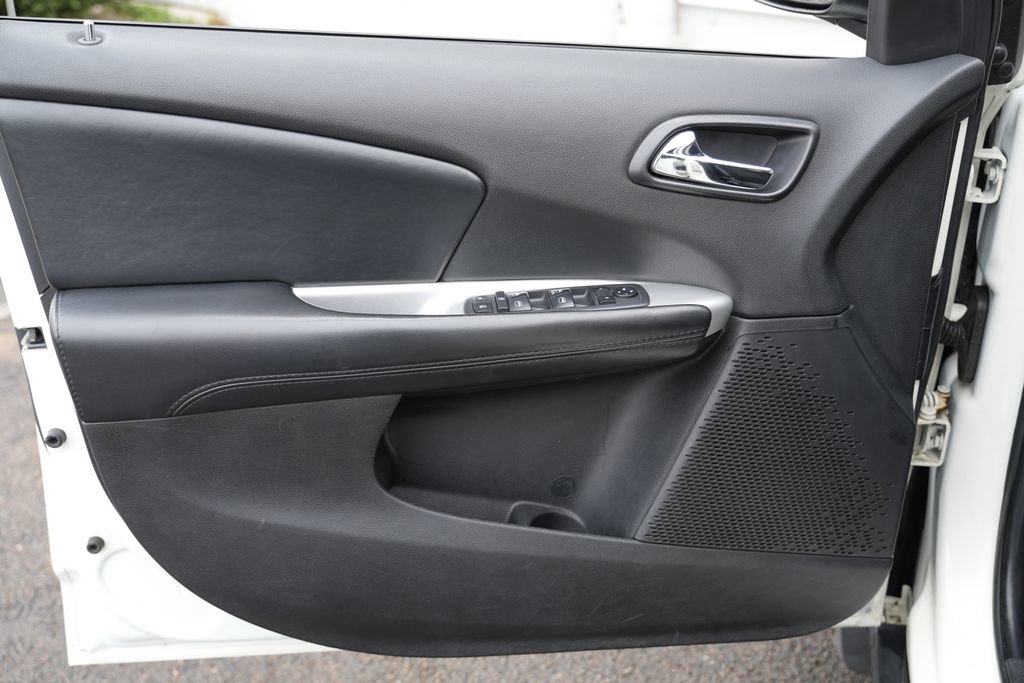 Used 2018 Dodge Journey SE w/ Mopar All Weather Group image 21