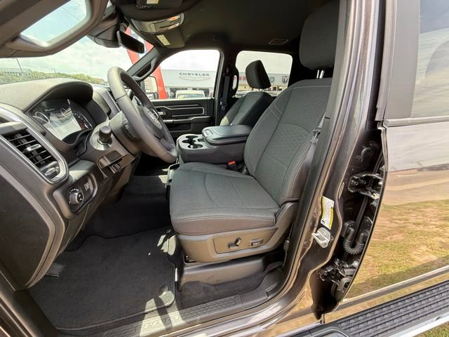 Used 2026 RAM 2500 Big Horn AWD/4WD image 9