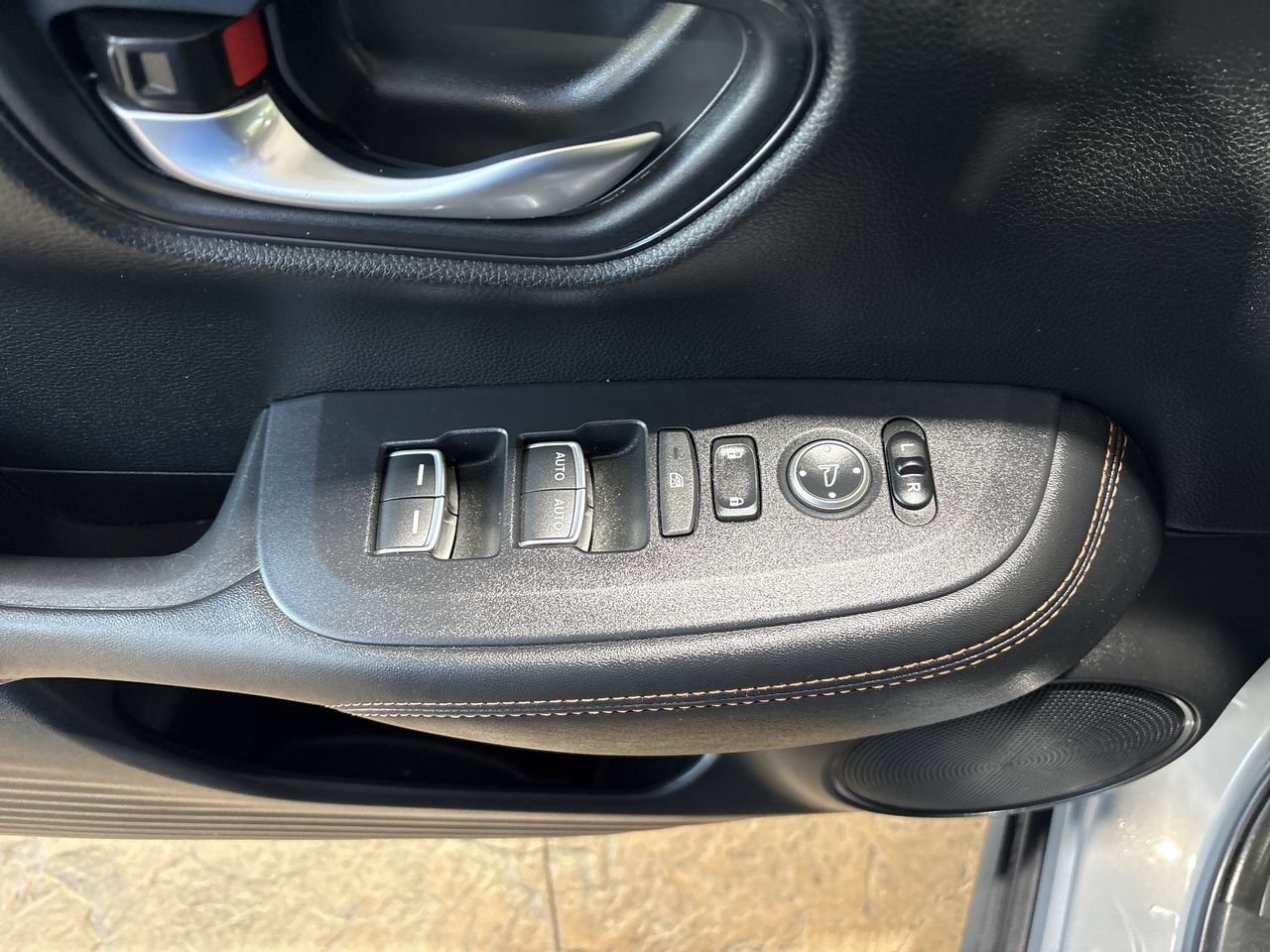 Used 2024 Honda HR-V Sport image 13