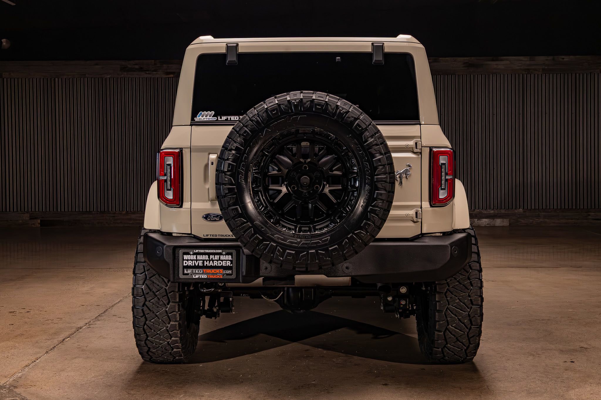 Used 2025 Ford Bronco Outer Banks image 8