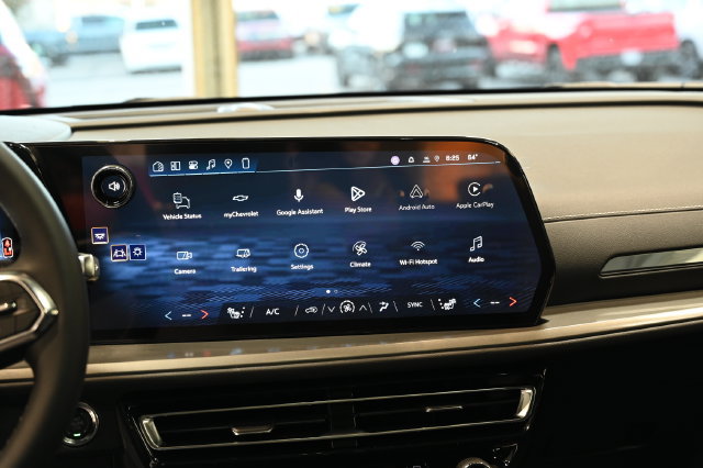 New 2027 Chevrolet Traverse LT w/ LPO, Floor Liner Package FWD image 16