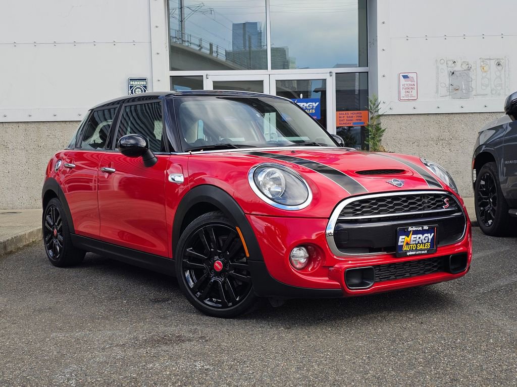 Used 2019 MINI Cooper S w/ Signature Upholstery Package FWD image 2