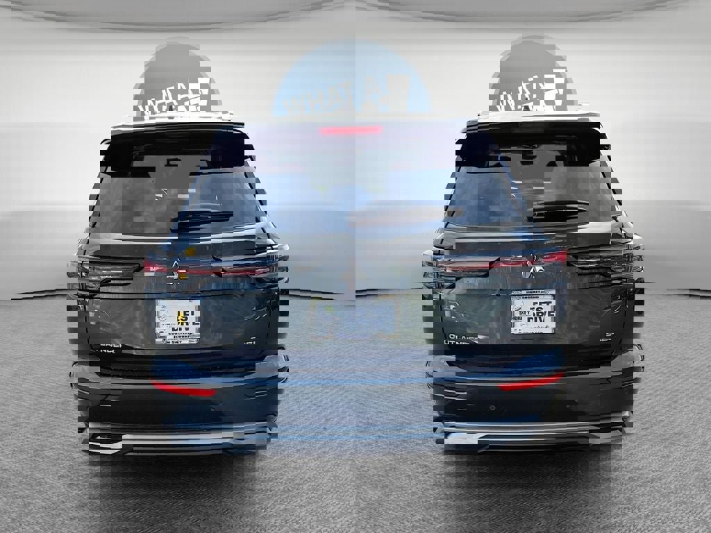 New 2026 Mitsubishi Outlander SEL image 6