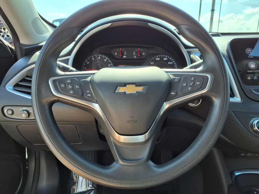 Used 2023 Chevrolet Malibu LT image 18