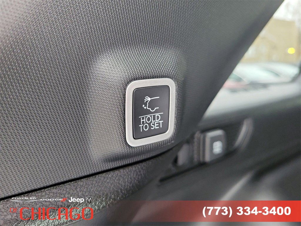 New 2025 Jeep Grand Cherokee Limited image 8